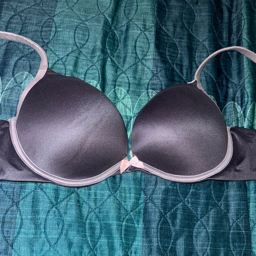VS Grey Women's Push-Up Bra